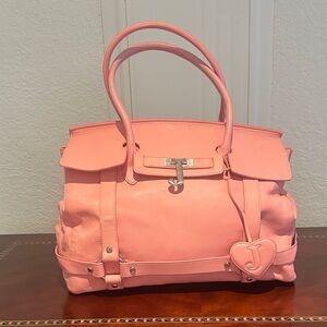 AUTHENTIC VINTAGE JUICY COUTURE BAG (EXCELLENT CONDITION)
DUST BAG INCUDED!!